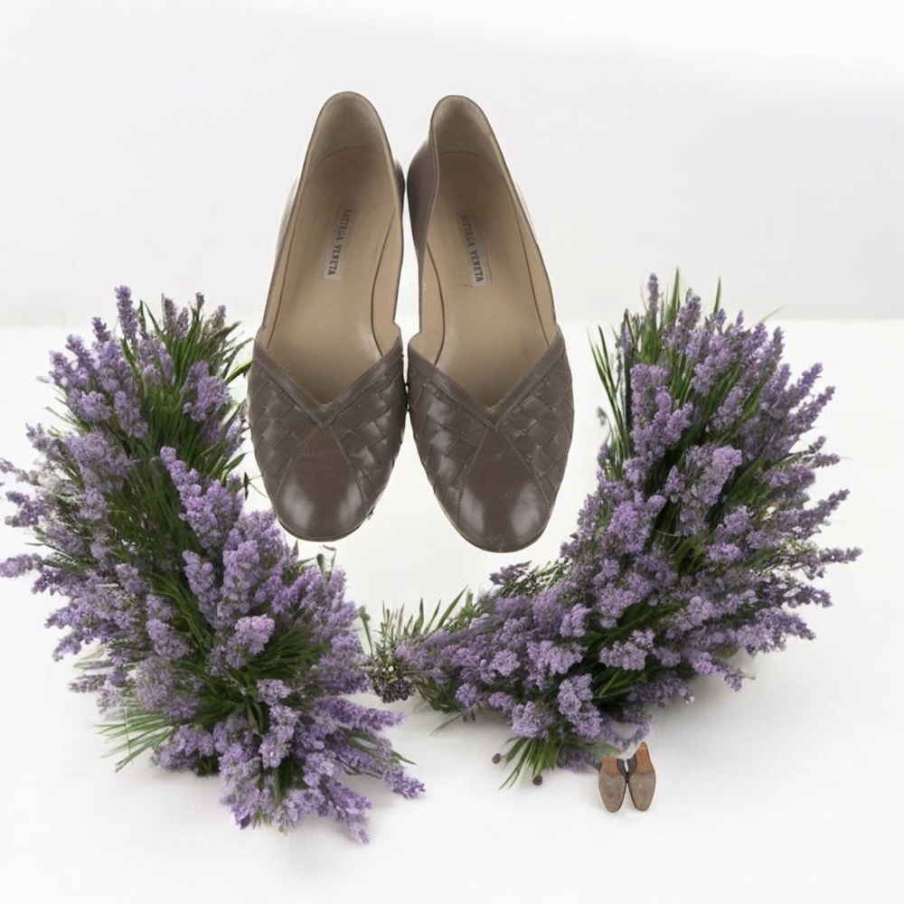 Low Start. Botegga Veneta Brown Heels